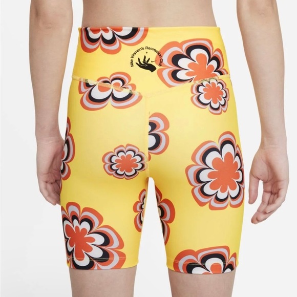 Nike One Women's 7" Shorts (Citron
Pulse) size XS - Picture 3 of 7